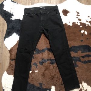 Hollister men’s black skinny jeans (31x30)